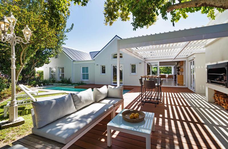 To Let 4 Bedroom Property for Rent in Steenberg Estate Western Cape